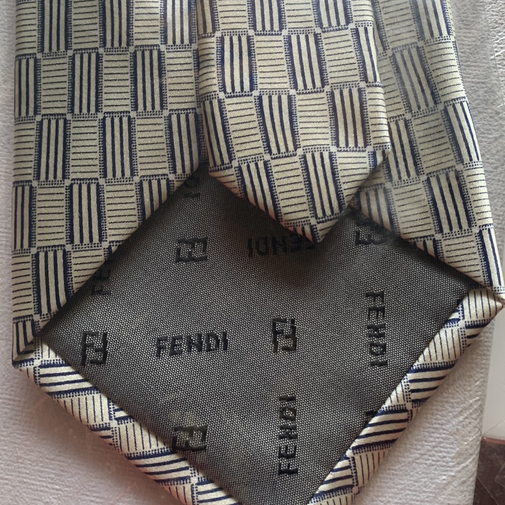 Fendi necktie brand new ranked A - Picture 3 of 4